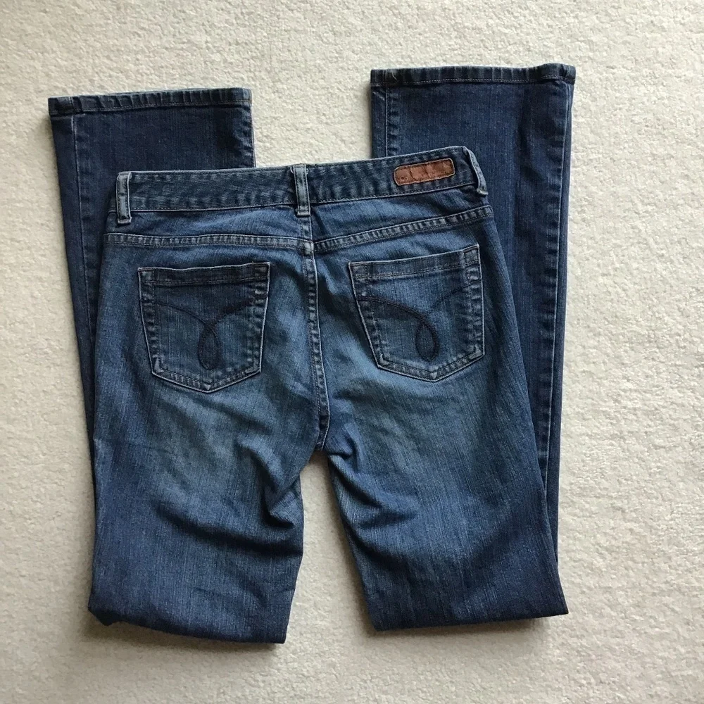 Calvin Klein size 4/27 blue jeans